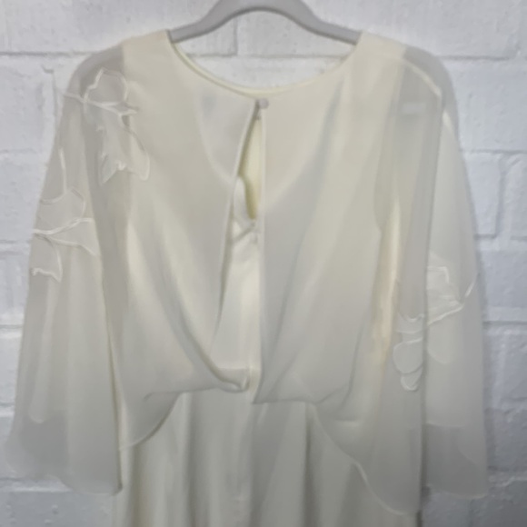 Halston Heritage Cape  Crepe De Chine Mini Off White Embroidered Dress size 2 - Picture 9 of 9